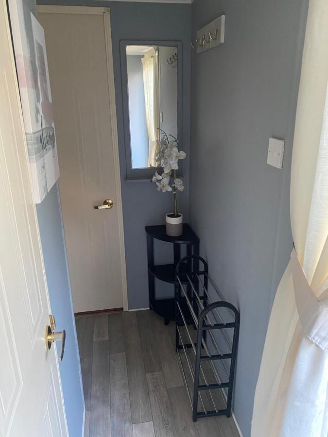 L&G Family Holidays 8 Berth Sealands Familys Only And The Lead Person Must Be Over 30 (Adults Only) Ingoldmells Exterior foto